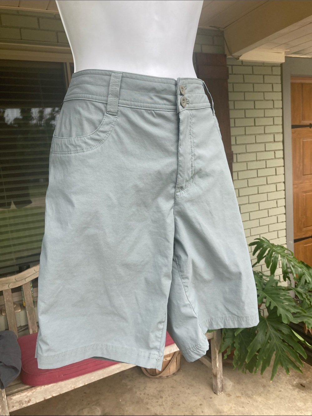 Eddie Bauer Women's shorts, size 10. 9” inseam. Light Sage/gray green.